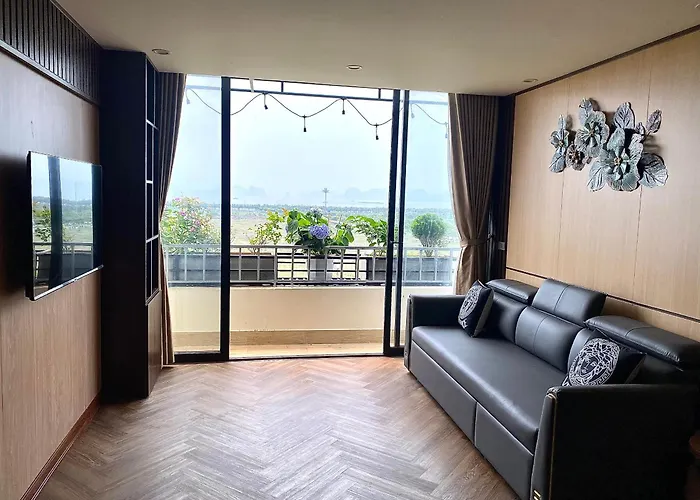 Milash Boutique Hạ Long